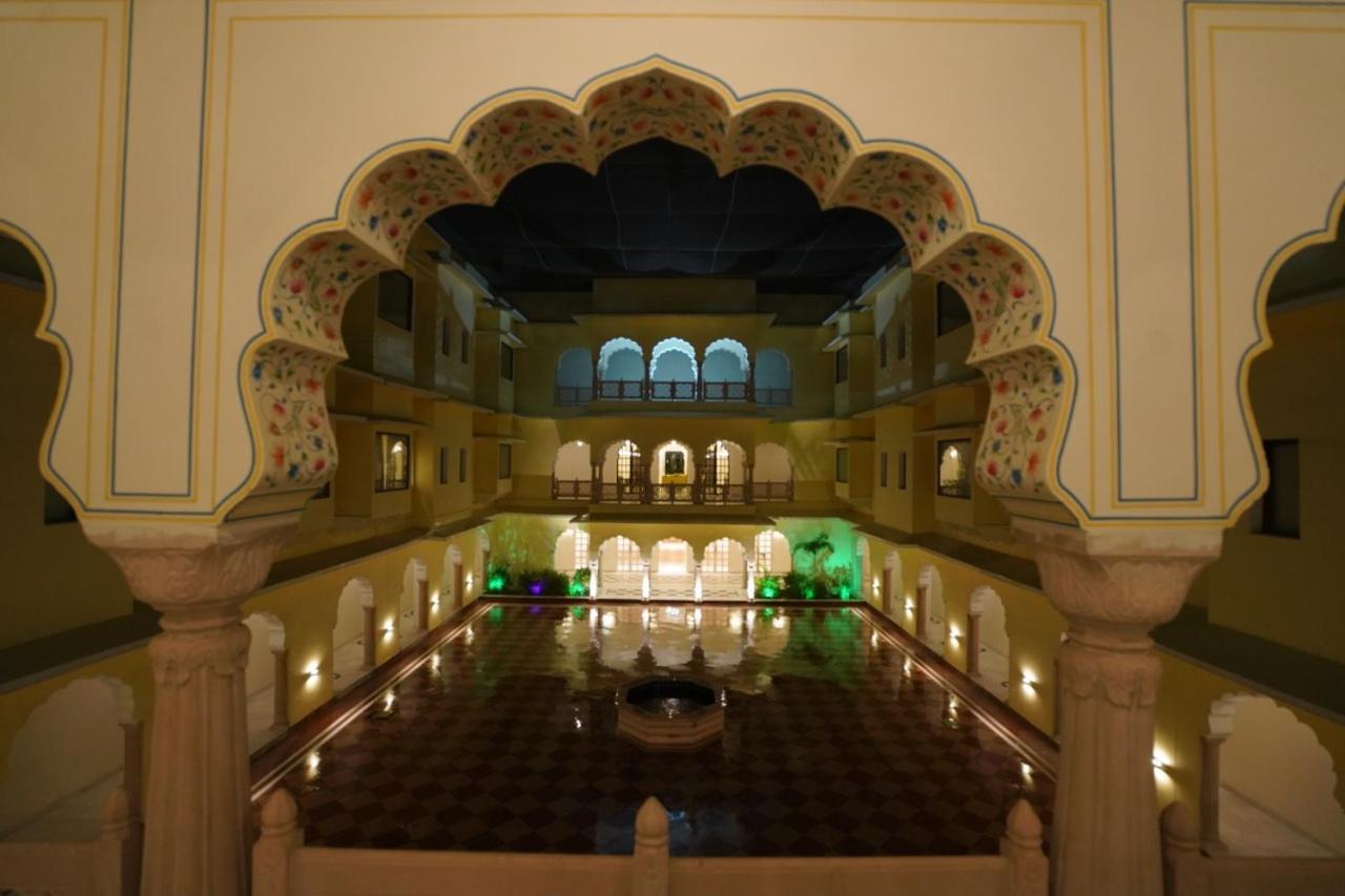 Hotel Raj Bagh Palace Jaipur Exterior photo